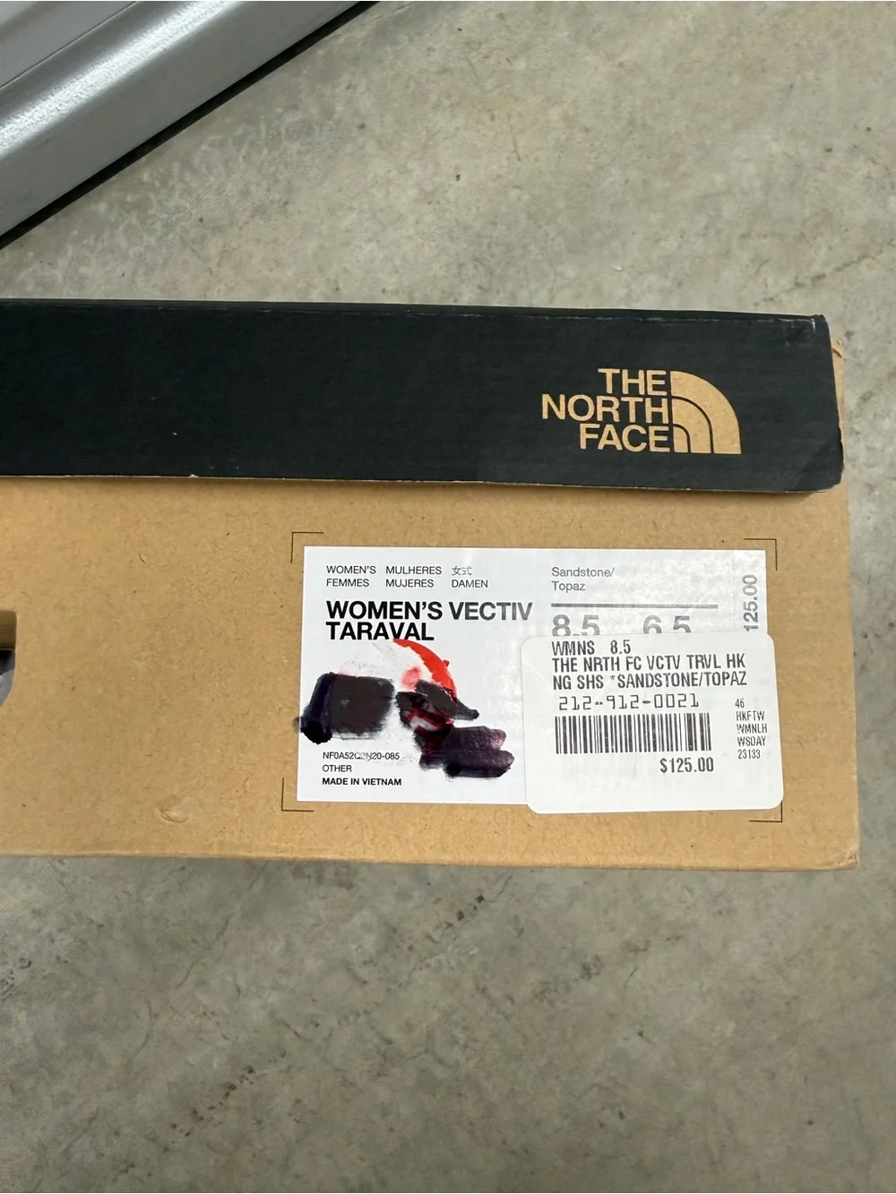 The North Face Women's Vectiv Taraval in Sandstone with Black Accents